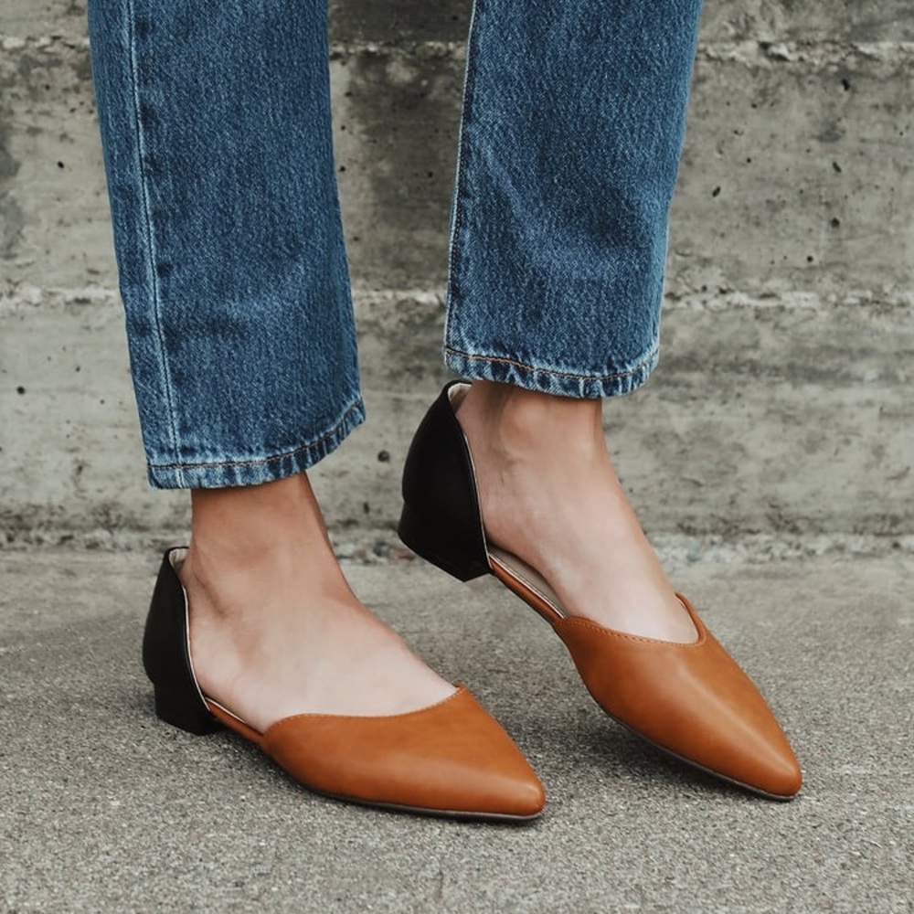 Lulu's Brown and Black Pointed-Toe Flats